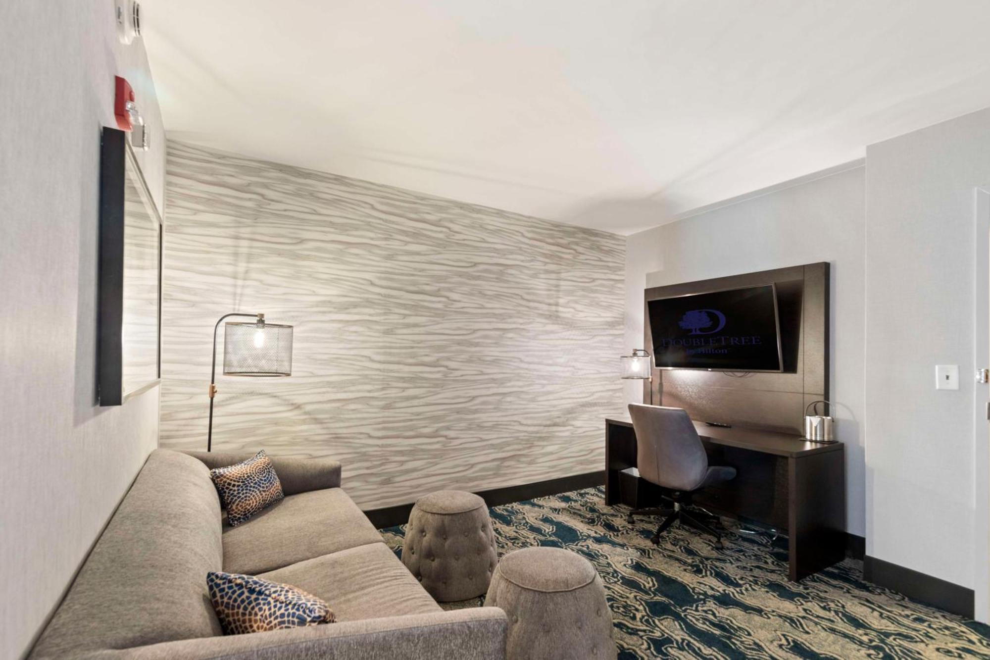 Doubletree By Hilton Front Royal Blue Ridge Shadows Hotel Eksteriør billede
